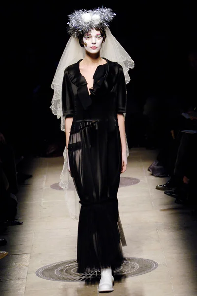 Look 32